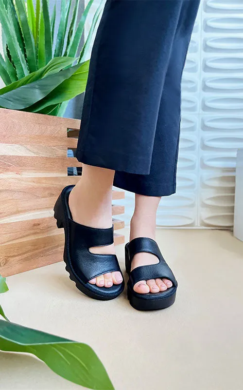 Fly London Tech, black