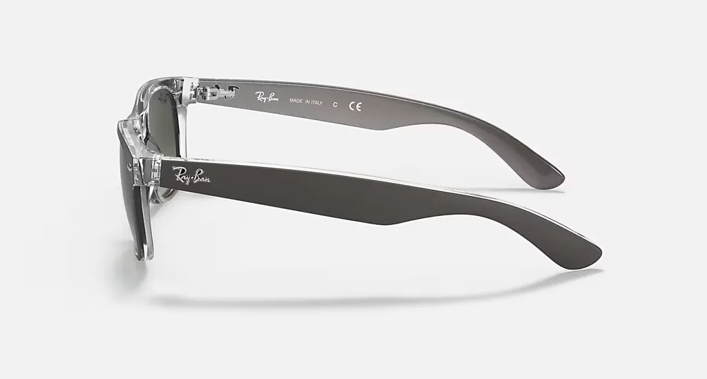 Ray-Ban New Wayfarer Unisex Lifestyle Sunglasses