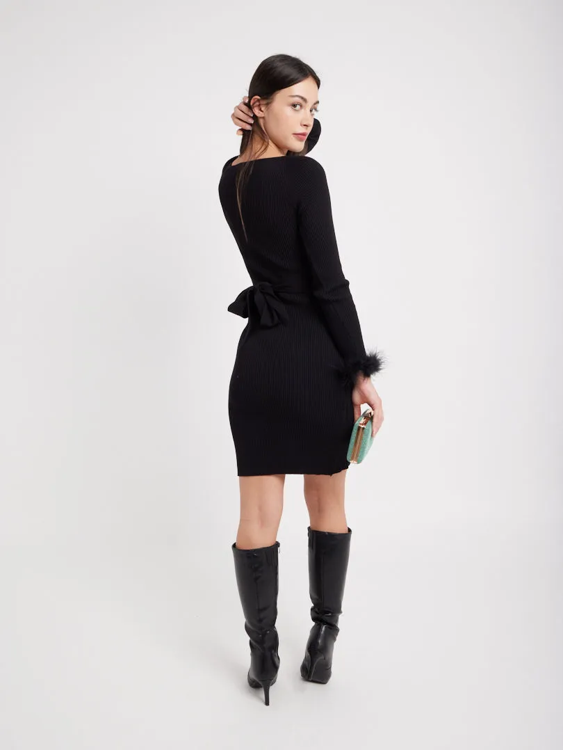 Robe en maille finition plumes