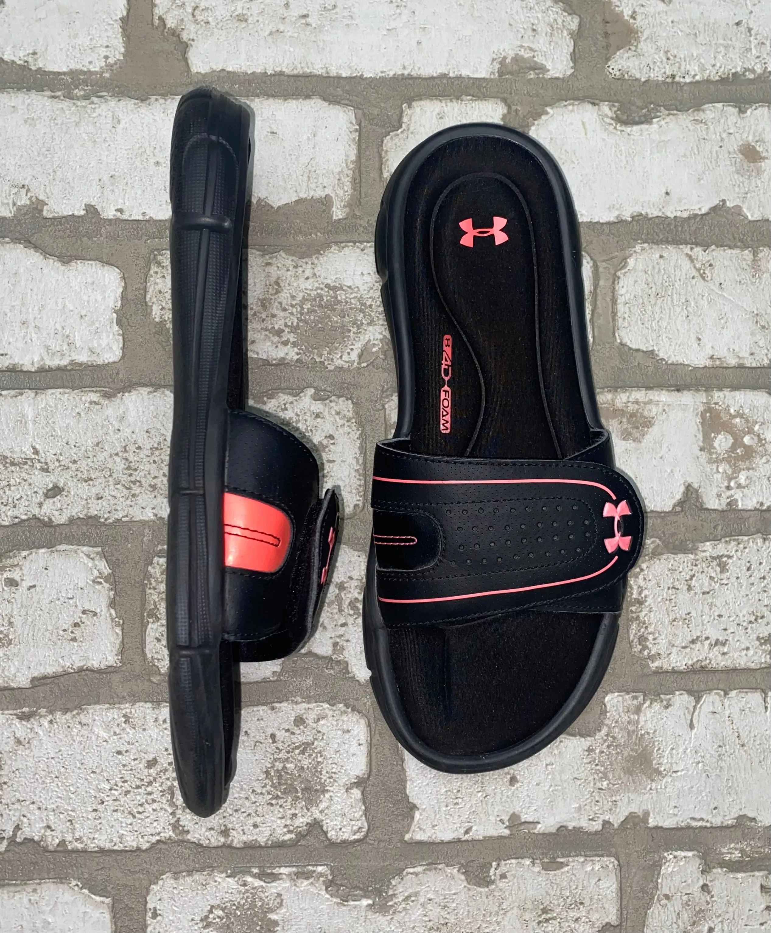 Under Armour Slides- (Size 8)