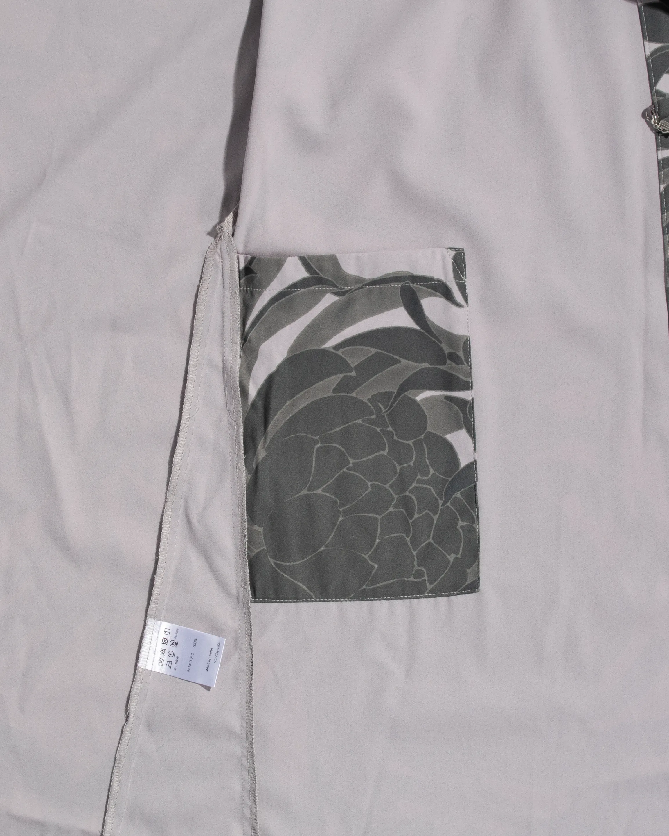 Wa-Modern Haori Robe, Grey Flower Pattern