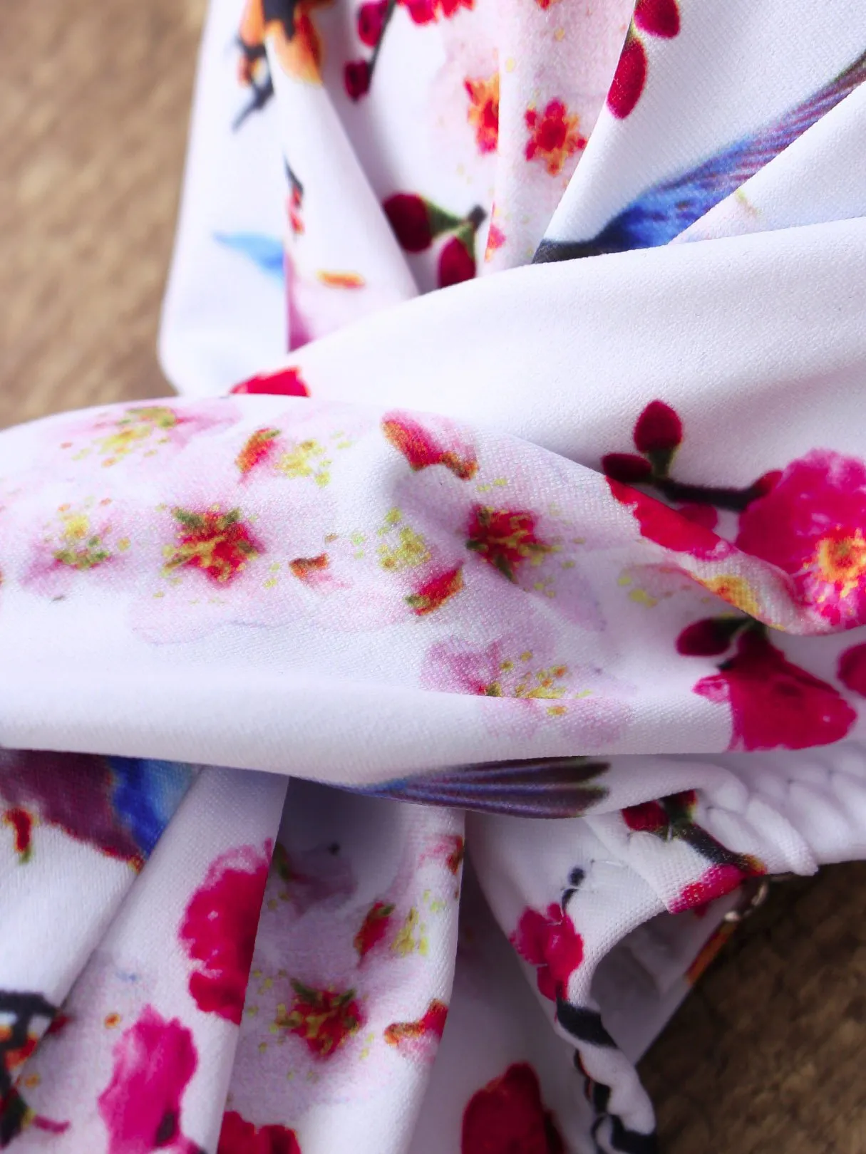 Wholesale Halter V-Neck Sleeveless Floral Print Bikinis